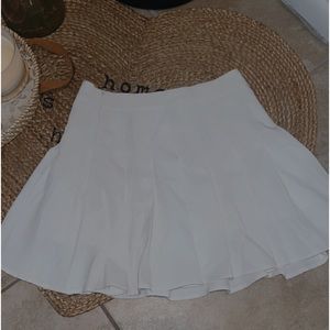 White brand new skirt